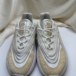 Adidas Ozelia Women’s Low Top Lace Up Cloud White Chunky Trainers US 6.5